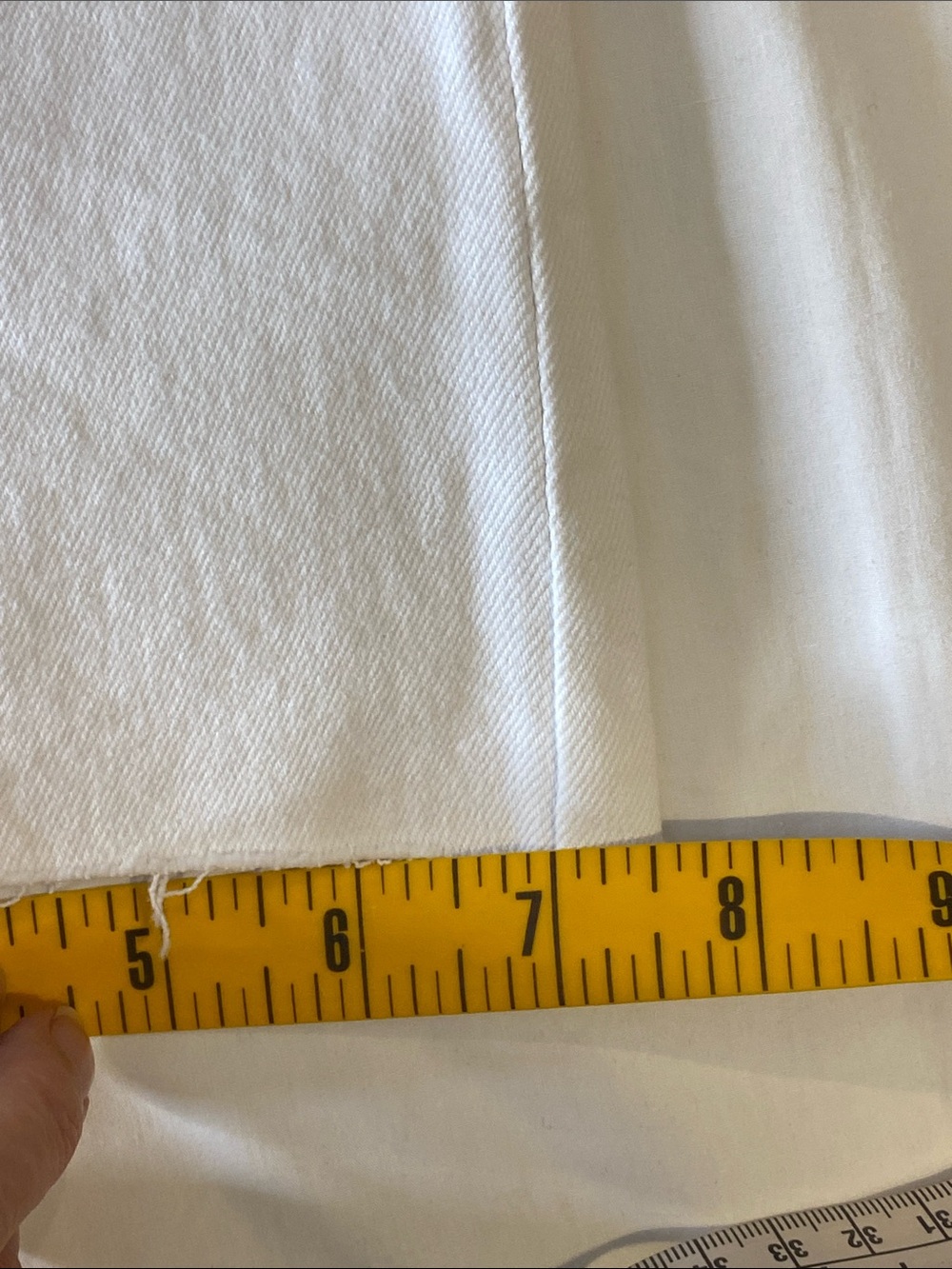 Zara White Cropped Flare Raw Hem Jeans Clean Girl NWT Size 2 - Picture 16 of 16